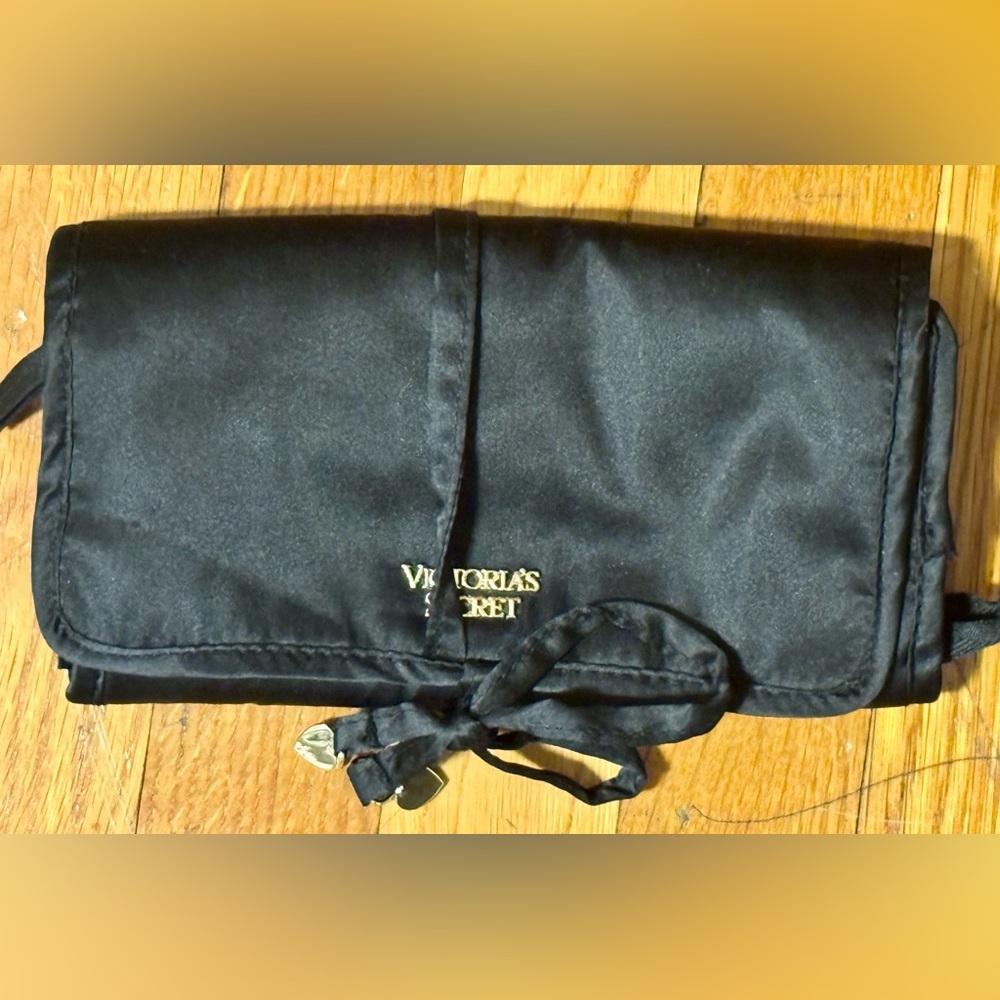 NWOT Victoria's Secret Black Travel Jewelry Bag
